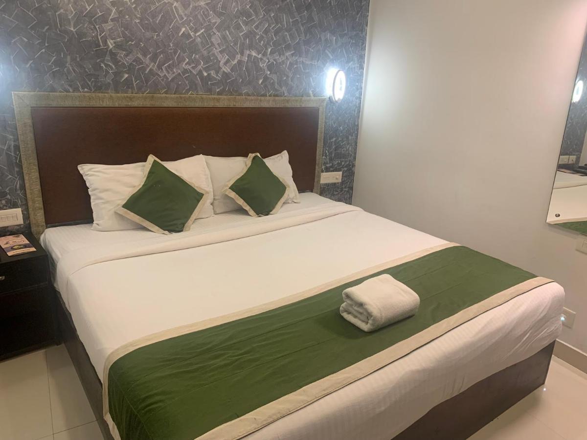 Hotel Greenlife Kochi エクステリア 写真