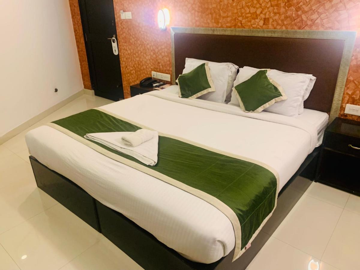 Hotel Greenlife Kochi エクステリア 写真