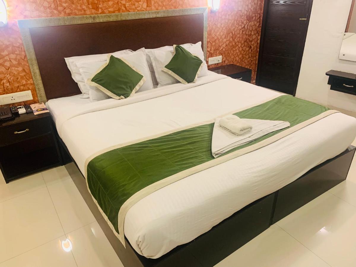 Hotel Greenlife Kochi エクステリア 写真