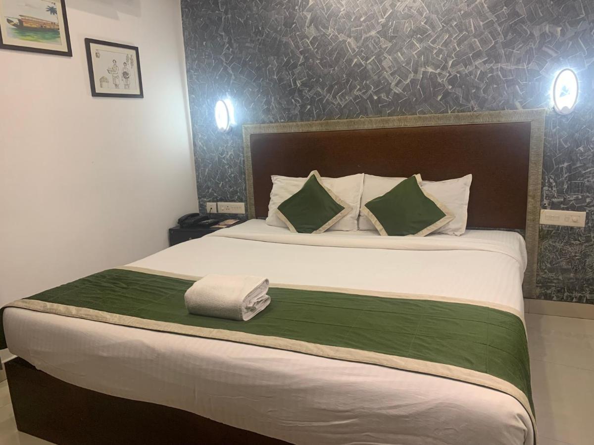 Hotel Greenlife Kochi エクステリア 写真
