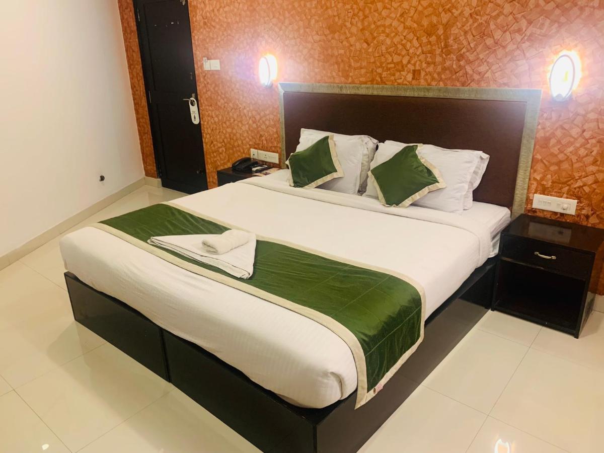 Hotel Greenlife Kochi エクステリア 写真